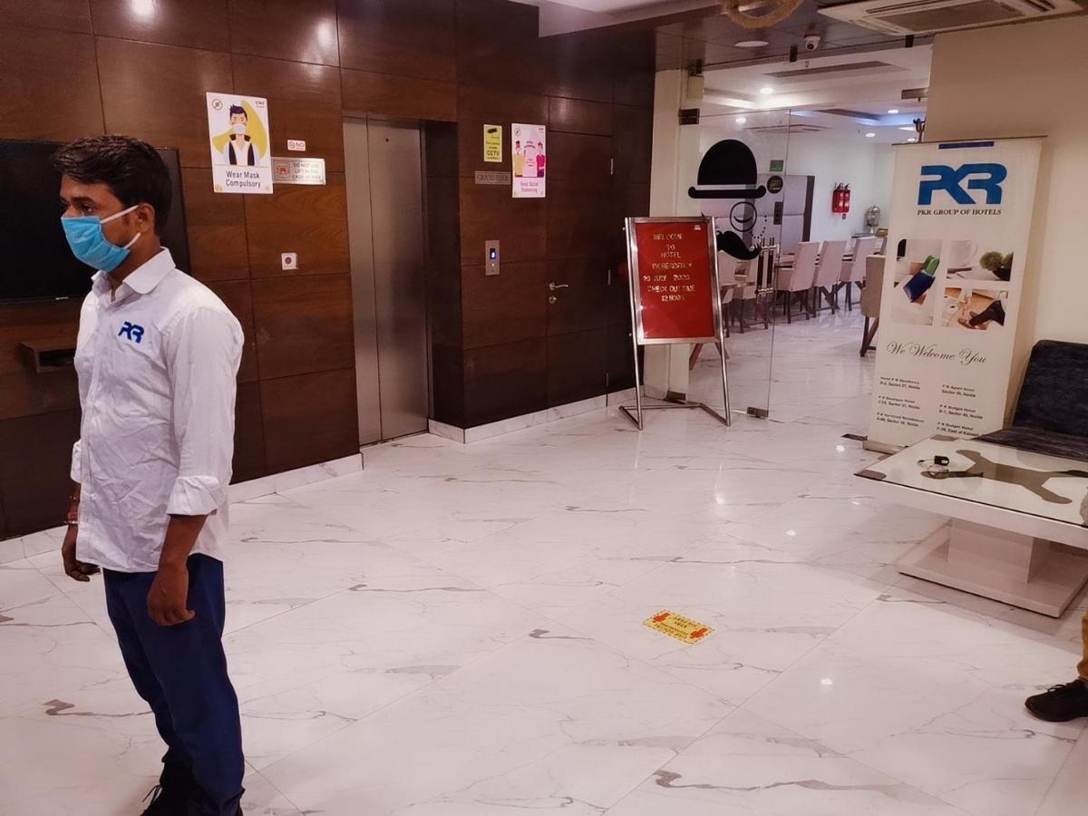 Hotel Pk Residency Noida Eksteriør billede