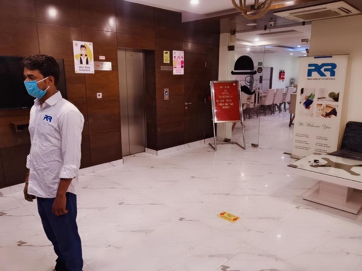 Hotel Pk Residency Noida Eksteriør billede