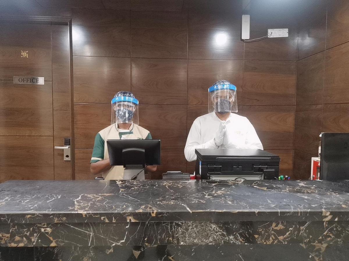 Hotel Pk Residency Noida Eksteriør billede