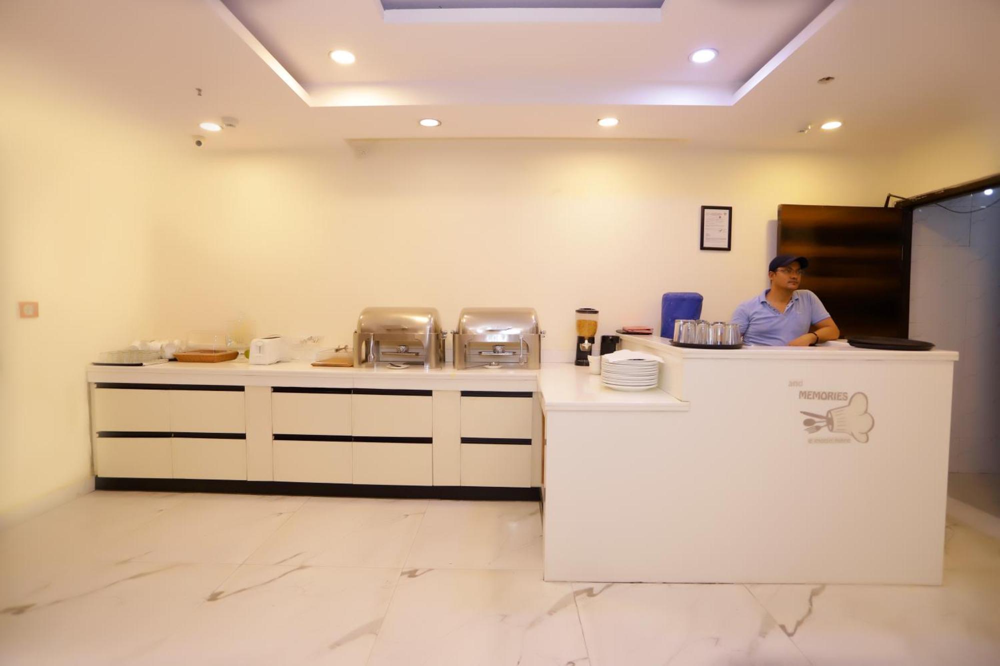 Hotel Pk Residency Noida Eksteriør billede