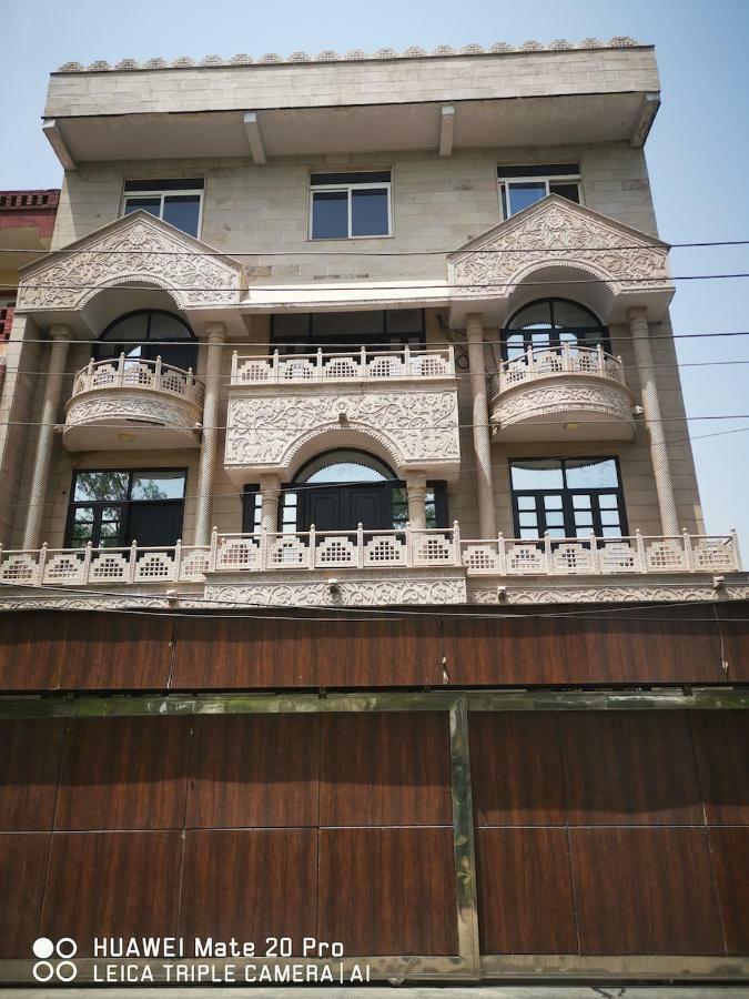Hotel Pk Residency Noida Eksteriør billede