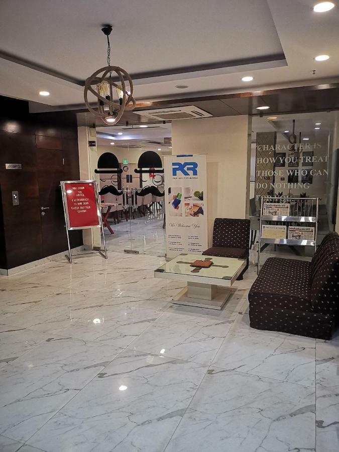 Hotel Pk Residency Noida Eksteriør billede